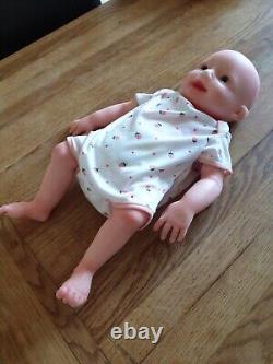20IN Full Body Silicone Reborn Baby Girl Doll Newborn Clothes/Carry Cot Inc