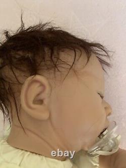 Ashton Drake Reborn Baby. Realistic Baby With HEARTBEAT & Magnetic Dummy