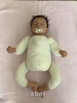 Ashton Drake Reborn Baby. Realistic Baby With HEARTBEAT & Magnetic Dummy