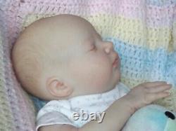 Beautiful Reborn doll baby girl realborn Daphne