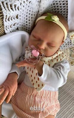 Beautiful SLEEPING Reborn baby doll. Laura Lee. With Tummy Plate