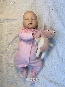 Beautiful reborn baby girl doll? CLOTHES AND ACCESSORIES