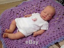 CHRISTMAS NEWBORN BABY GIRL Child friendly REBORN Doll cute realistic Reduced