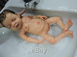 Full Body Soft Solid Silicone Baby doll/REBORN SILICONA Drink fluids, WET DIAPER