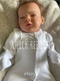 Hanna Reva schick Reborn Baby