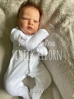 Hanna Reva schick Reborn Baby