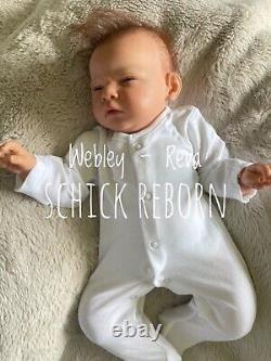 Hanna Reva schick Reborn Baby