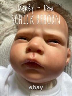 Hanna Reva schick Reborn Baby