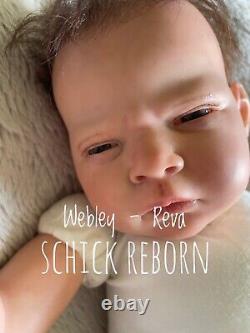 Hanna Reva schick Reborn Baby