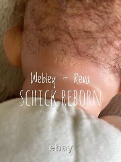 Hanna Reva schick Reborn Baby