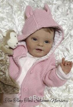 Hannah By Bonnie Sieben wet and drink full silicone reborn doll/baby