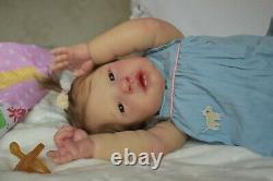 Hyperrealistic Reborn Baby doll Asia by Cassie Brace/Natalia Mishenina 25