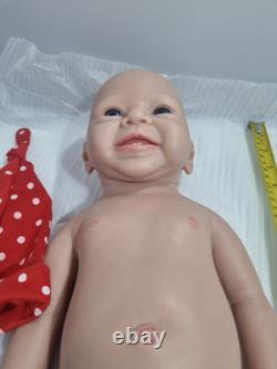 IVITA 19 Lifelike Baby Silicone Reborn Baby Doll Infant Girl Art Collection