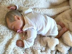 REBORN BEAUTIFUL 20 CHUNKY BABY DOLL/Realistic Baby Girl Doll/Gift/Collectable