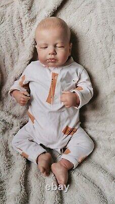 Reborn Baby Doll Newborn Girl 5lb 20 Vinyl Body Authentic With Clothes