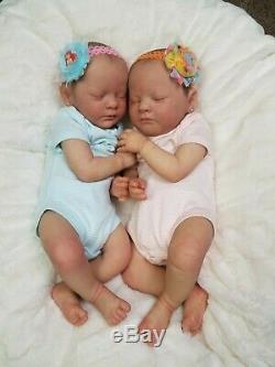 Reborn Baby Girls TWINS Realborn Evelyn & Elizabeth Lifelike Newborn Dolls