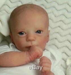 Reborn Collectable Baby doll art Newborn Samuel (Ashley) awake Blue eyes