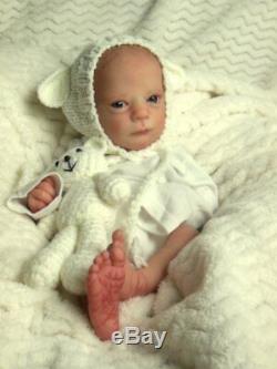 Reborn Collectable Baby doll art Newborn Samuel (Ashley) awake Blue eyes