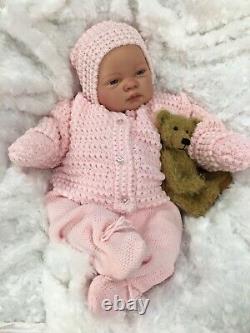 Reborn Doll Girl Fake Baby Bald Pink Knitted Outfit C