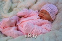 REBORN DOLL HEAVY GIRL FAKE BABY BALD PINK KNITTED OUTFIT S 016