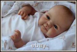 Reborn Unisex Baby Doll Sweet Face Kids Lifelike Real Touch Painted Boy Girl Toy