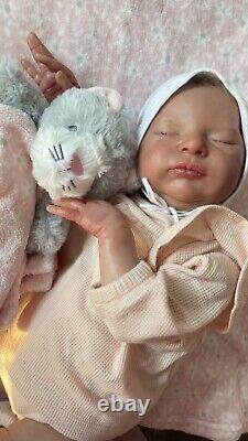 Reborn baby bonnie brown Laura