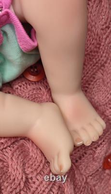 Reborn baby doll 19 Inch Realistic Newborn Baby Girl Reborn Lifelike Full Body