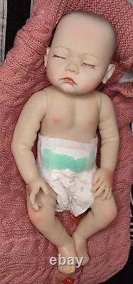 Reborn baby doll 19 Inch Realistic Newborn Baby Girl Reborn Lifelike Full Body