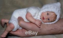 Reborn baby dolls mini Lilly made from kit Lilly Loo by sculptor Marita Winters