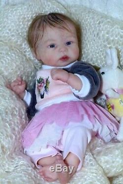 Reborn baby dolls mini Lilly made from kit Lilly Loo by sculptor Marita Winters