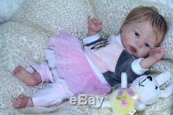 Reborn baby dolls mini Lilly made from kit Lilly Loo by sculptor Marita Winters