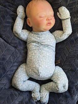 Reborn cuddle baby brand new, super posable