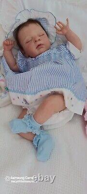 TRACYSLITTLETREASURES-5 Reborn baby doll GIRL ZOE CASSIE BRACE SOLD OUT L E