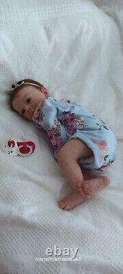 Tracyslittletreasures-5 REBORN BABY DOLL GIRL FELICIA GUDRUN LEGLER 18 to 19 In